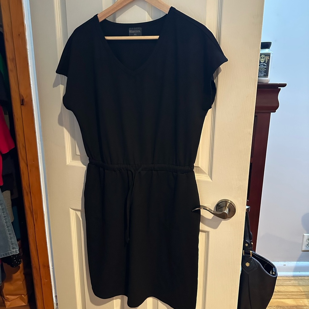 32 Degrees Black V-Neck Drawstring Waist Mini Dress